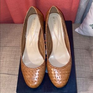Andrew Geller Tan Woven Leather Heels